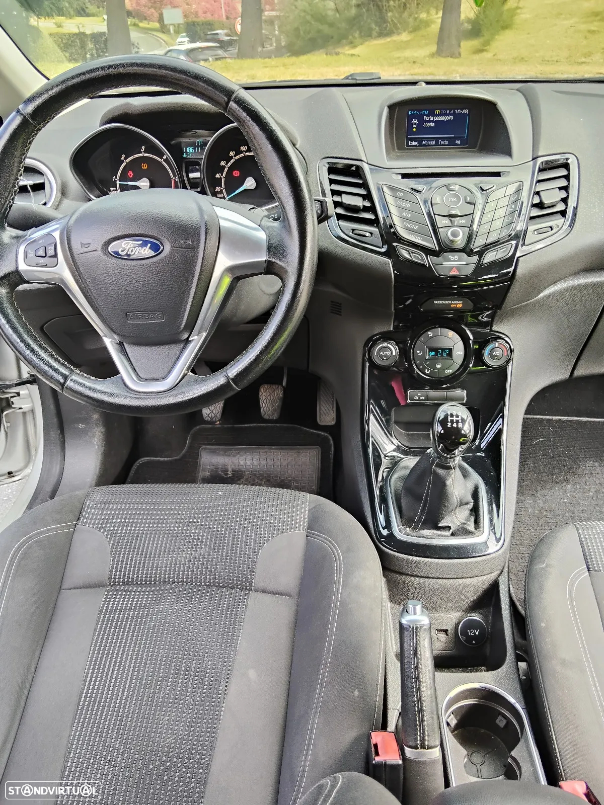 Ford Fiesta 1.5 TDCi Titanium - 10