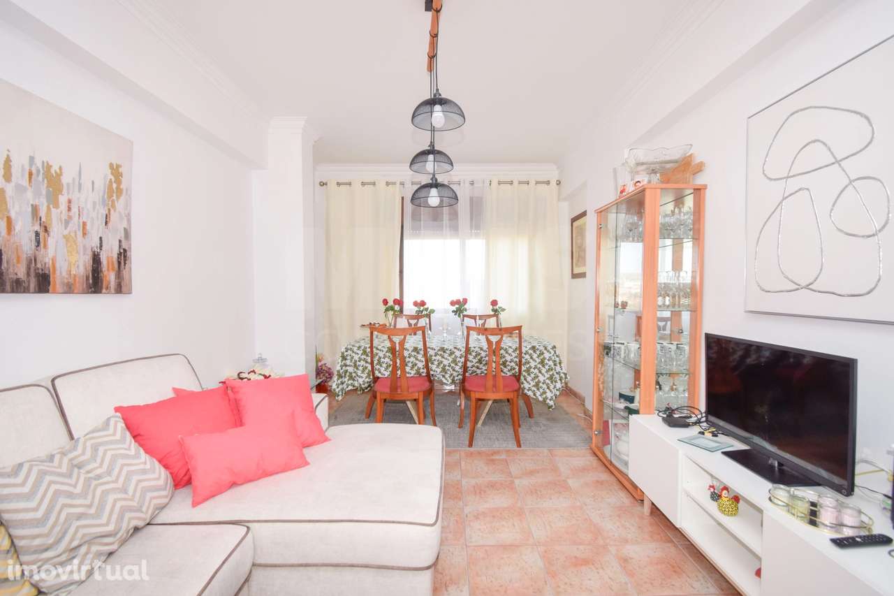 Apartamento T2 situado em São Marcos - Cacém - Grande imagem: 3/13