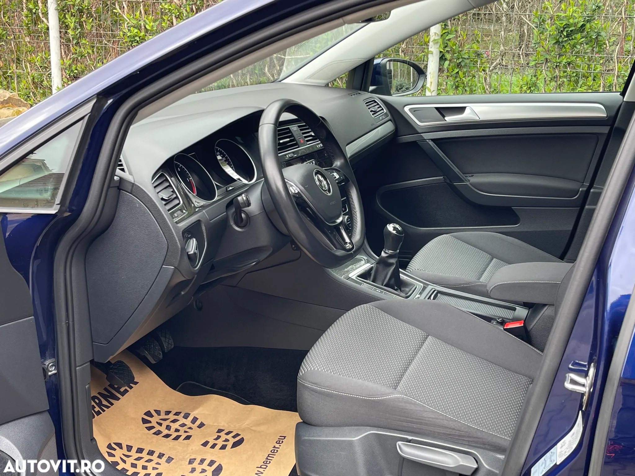 Volkswagen Golf 1.6 TDI Comfortline - 22