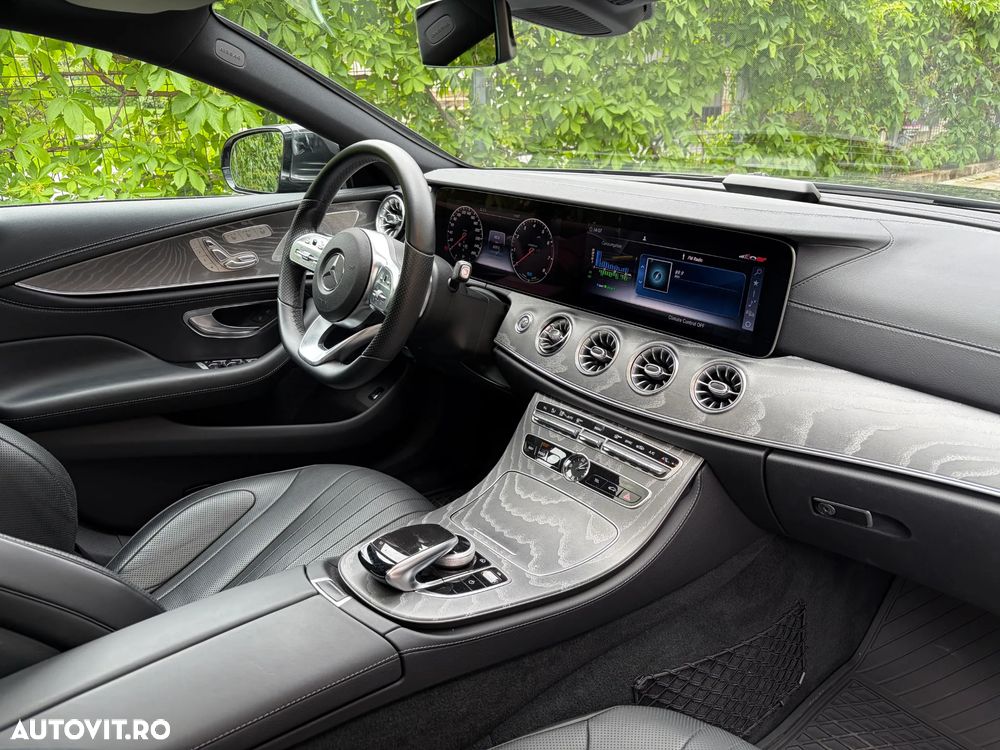 Mercedes-Benz CLS - 12