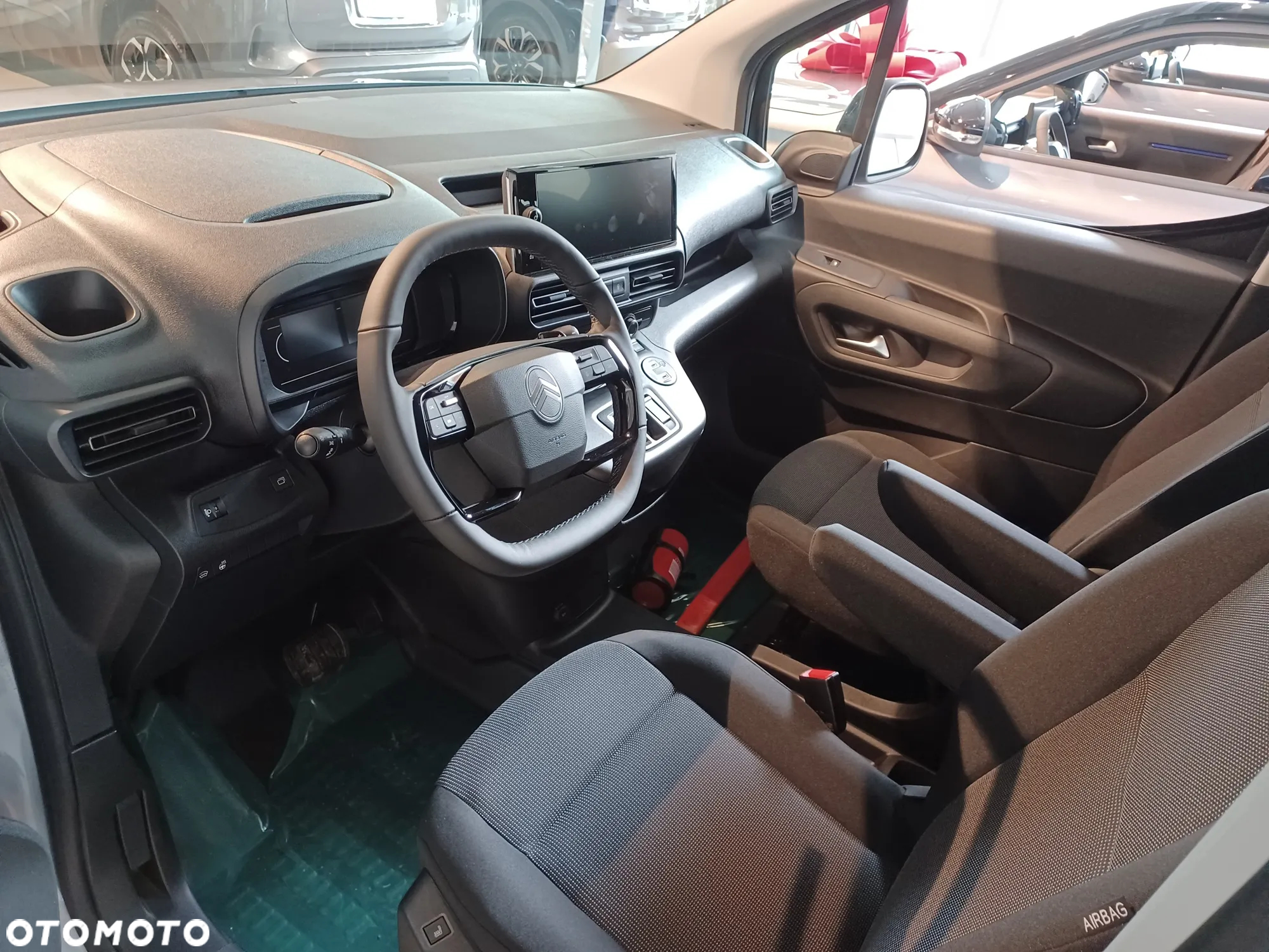 Citroën Berlingo XL 5 osobowy - 11
