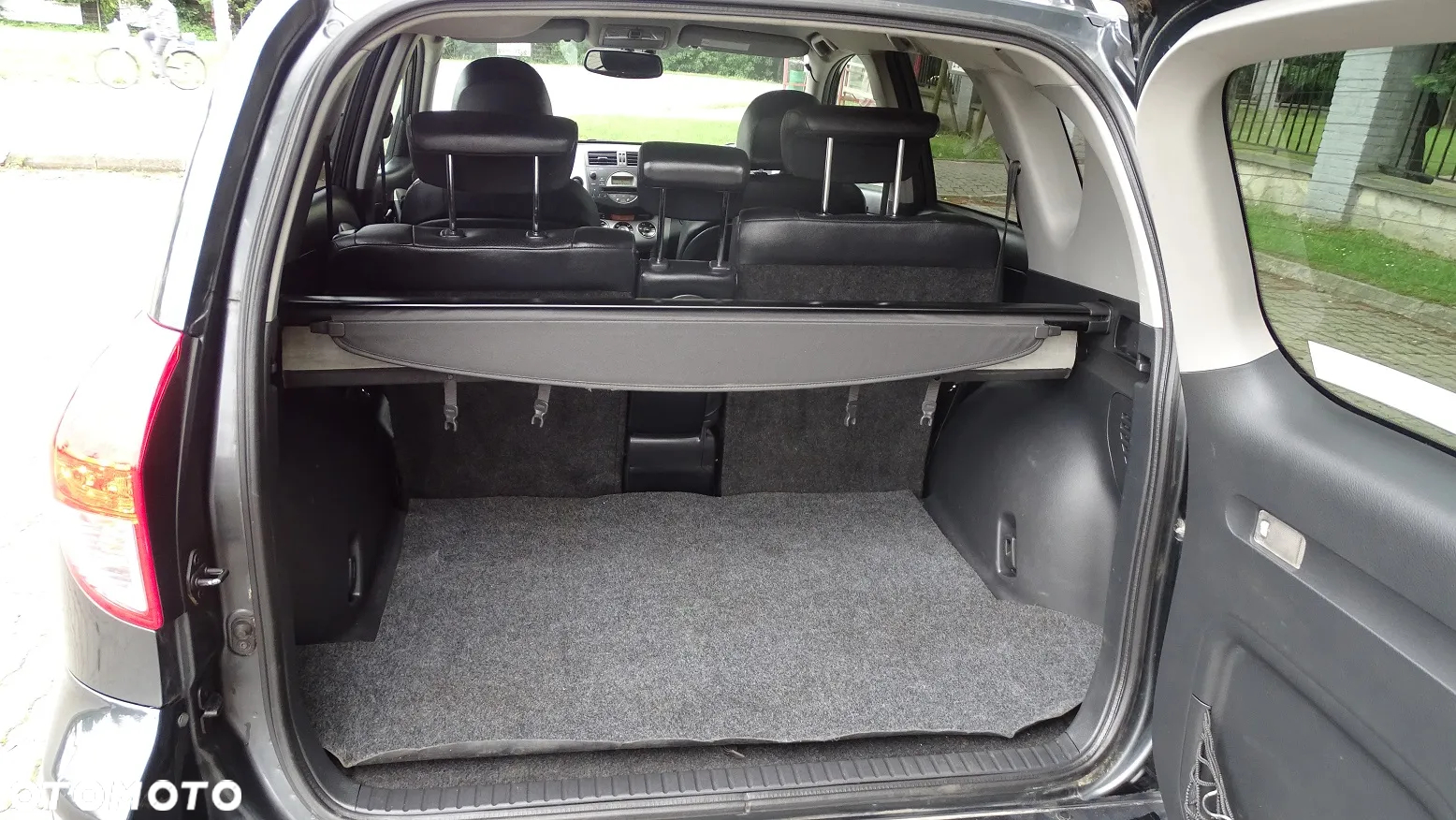 Toyota RAV4 2.2 D-4D X - 9