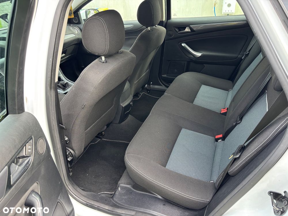 Ford Mondeo 1.6 TDCi Trend - 6