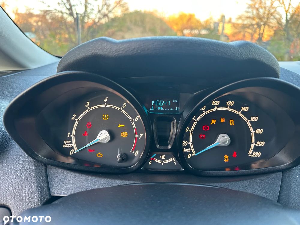 Ford Fiesta 1.25 Ambiente EU5 - 37