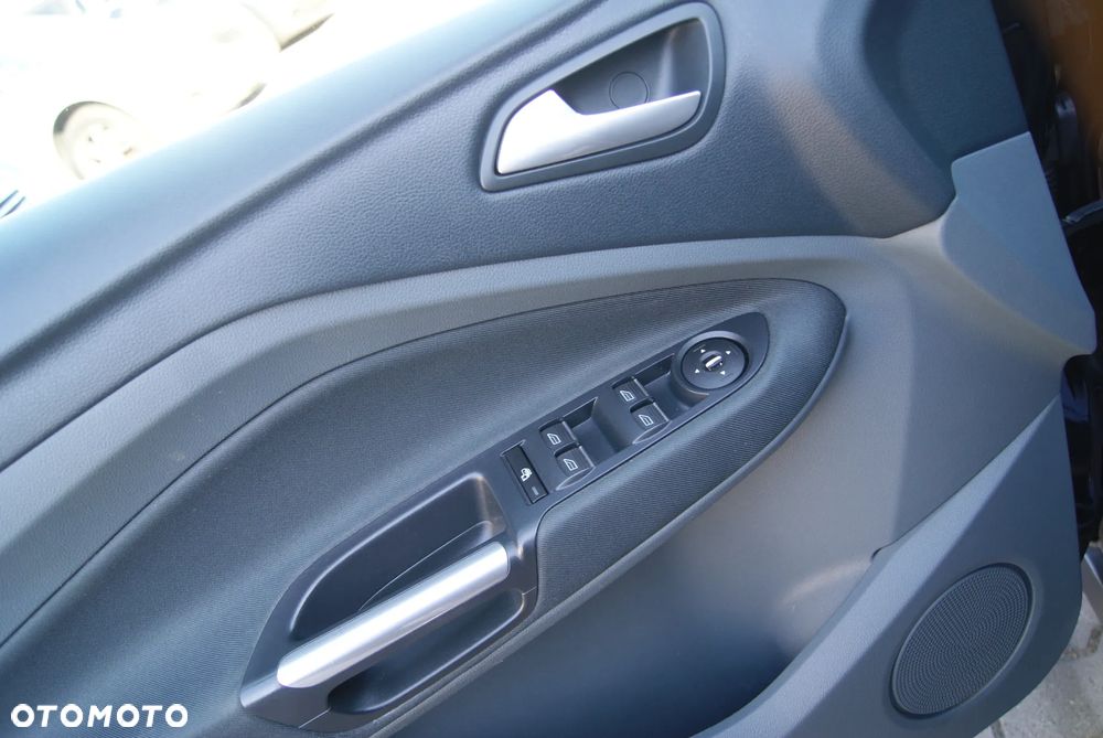 Ford C-MAX 1.6 TDCi Start-Stop-System Titanium - 21