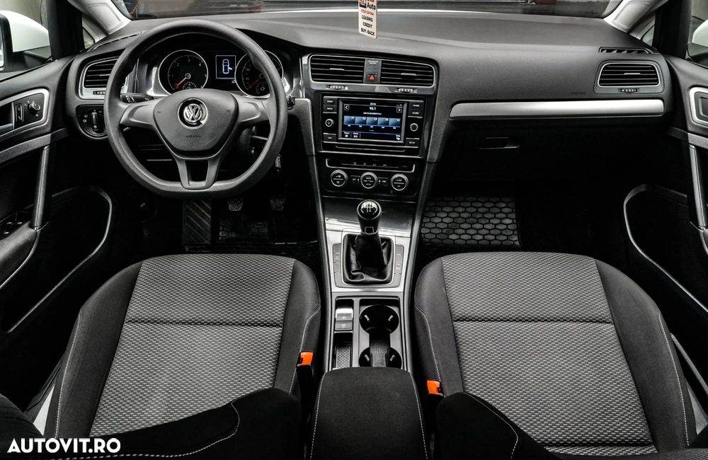 Volkswagen Golf 1.6 TDI Trendline - 7