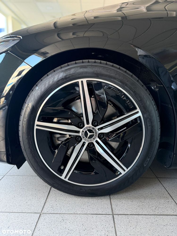 Mercedes-Benz CLA 200 mHEV 8G-DCT - 11