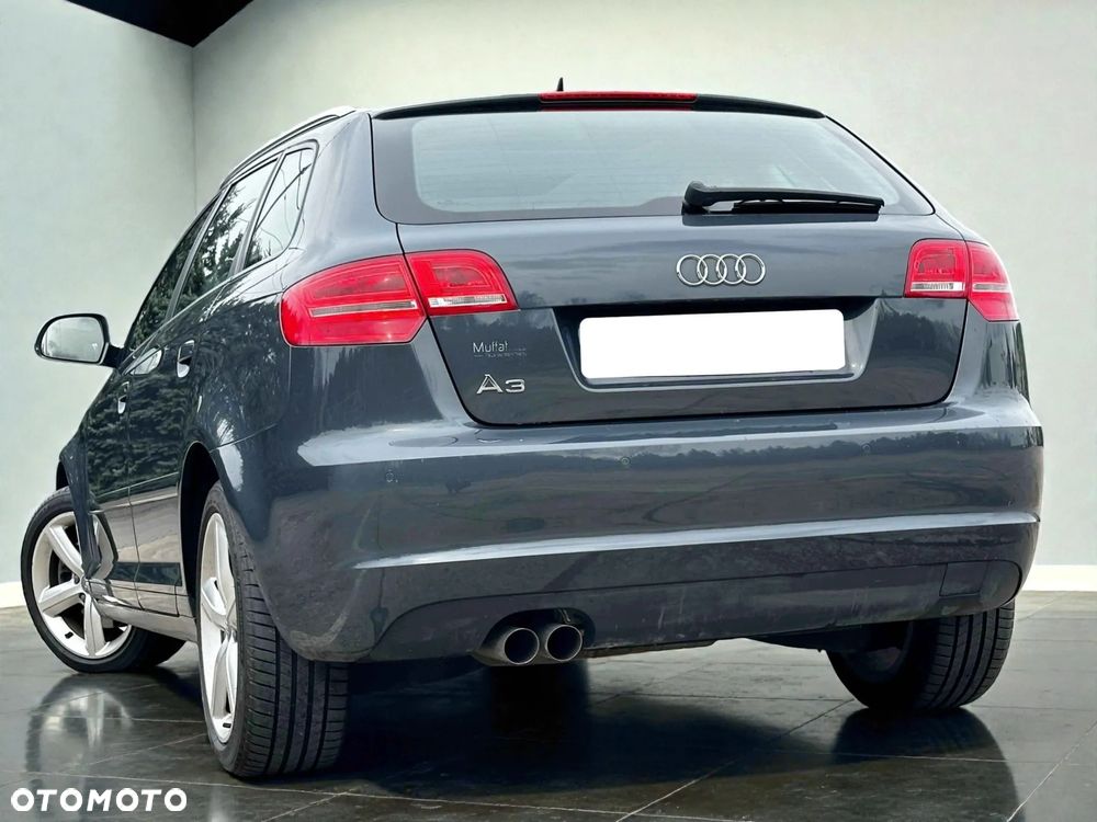 Audi A3 Sportback - 11