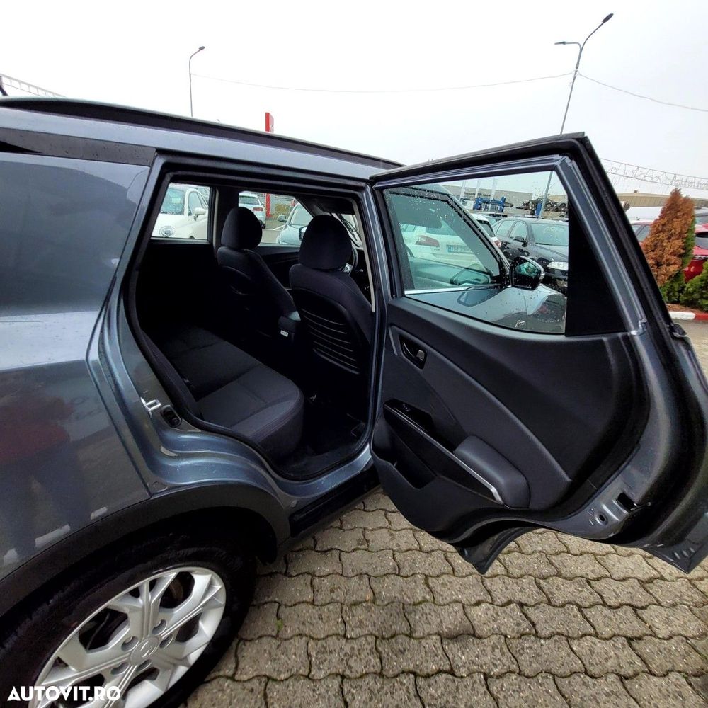SsangYong Tivoli - 12