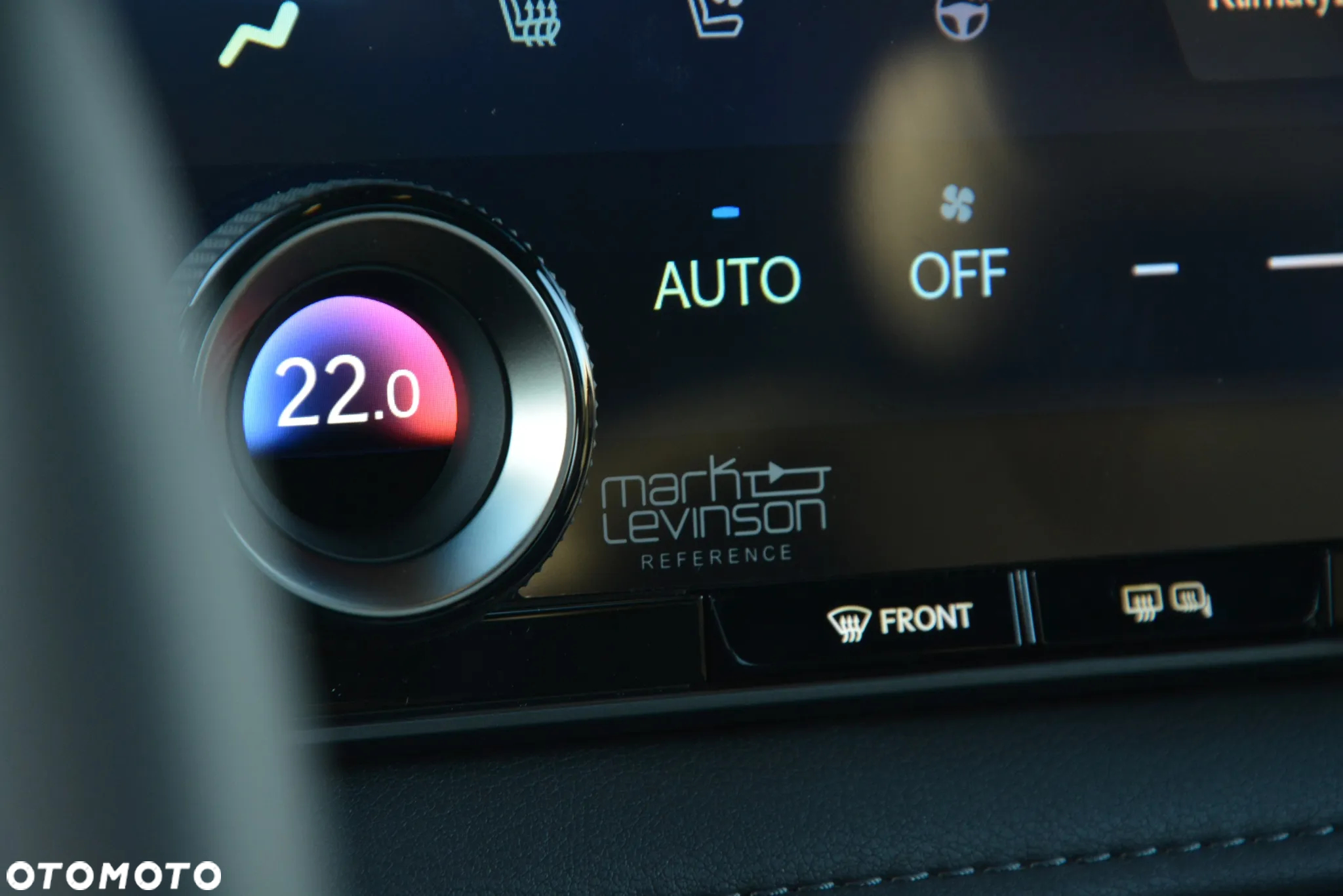 Lexus LM 350h Prestige - 17