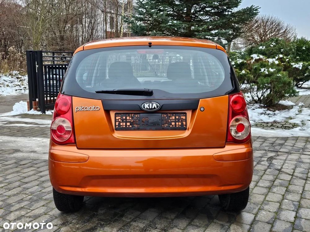 Kia Picanto - 10