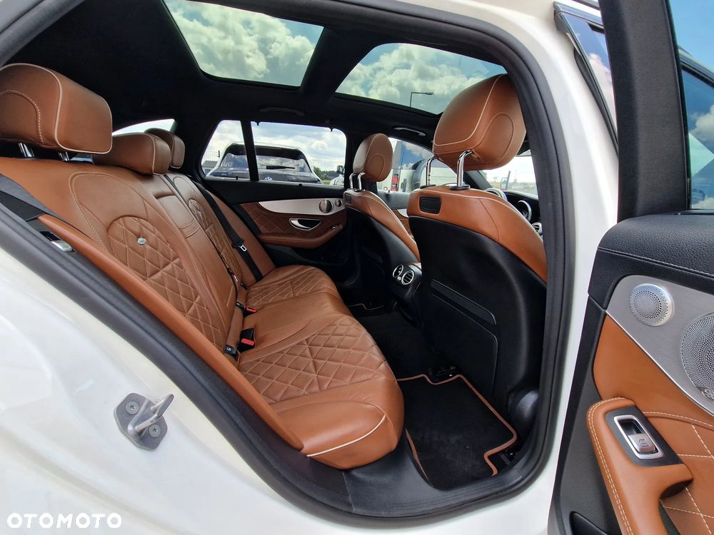 Mercedes-Benz Klasa C 400 4-Matic 9G-TRONIC - 9