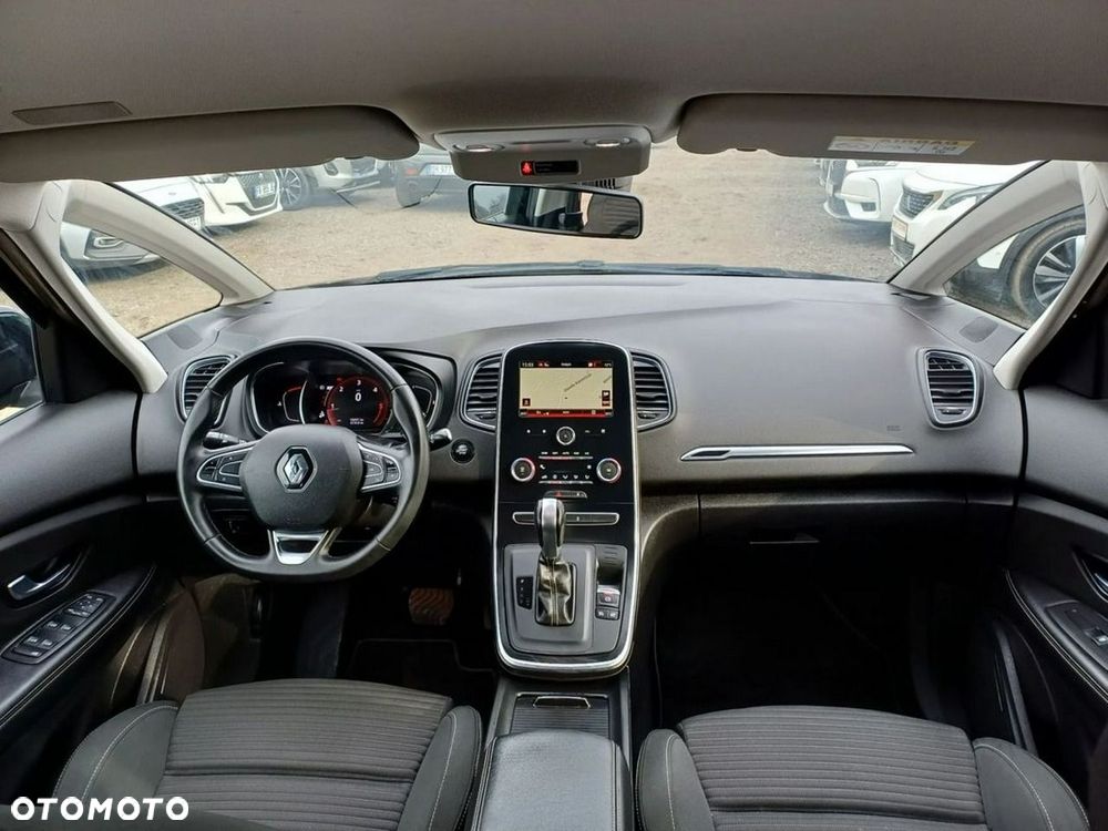 Renault Scenic - 25