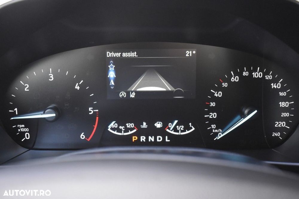 Ford Focus - 34