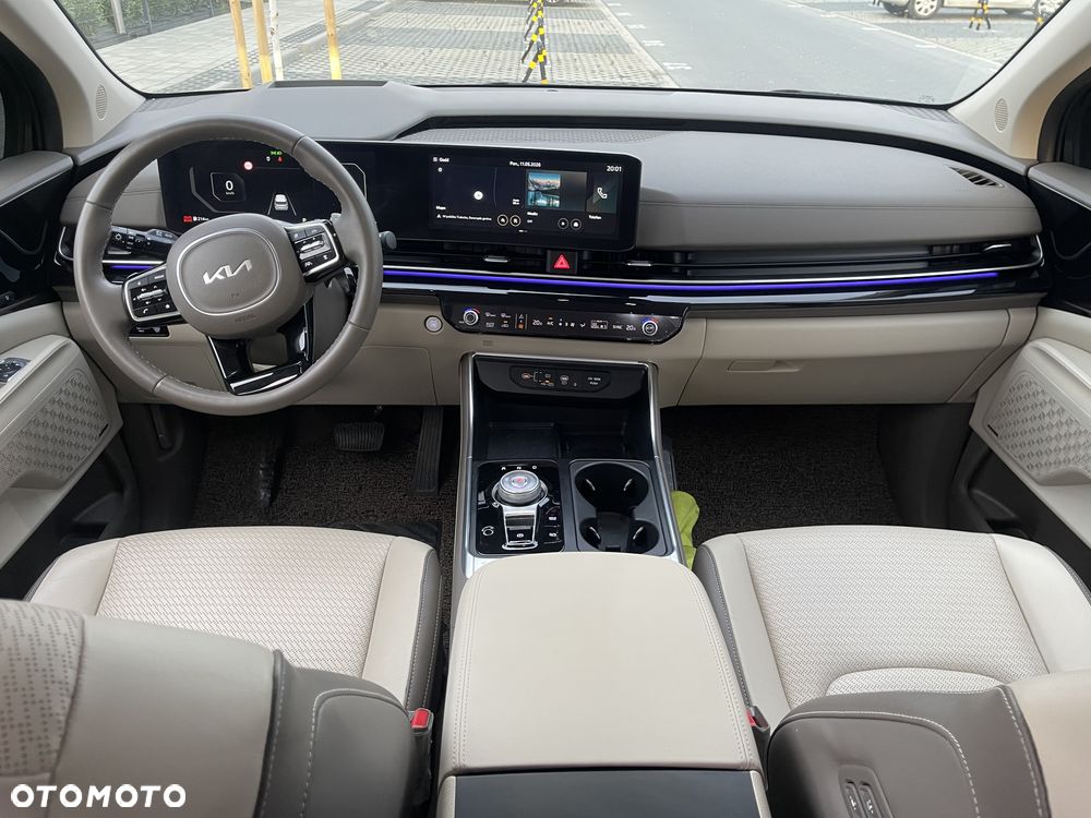 Kia Carnival - 20