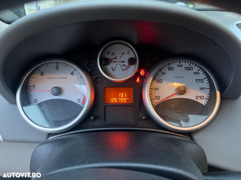 Peugeot 207 1.4 HDI FAP Active - 24