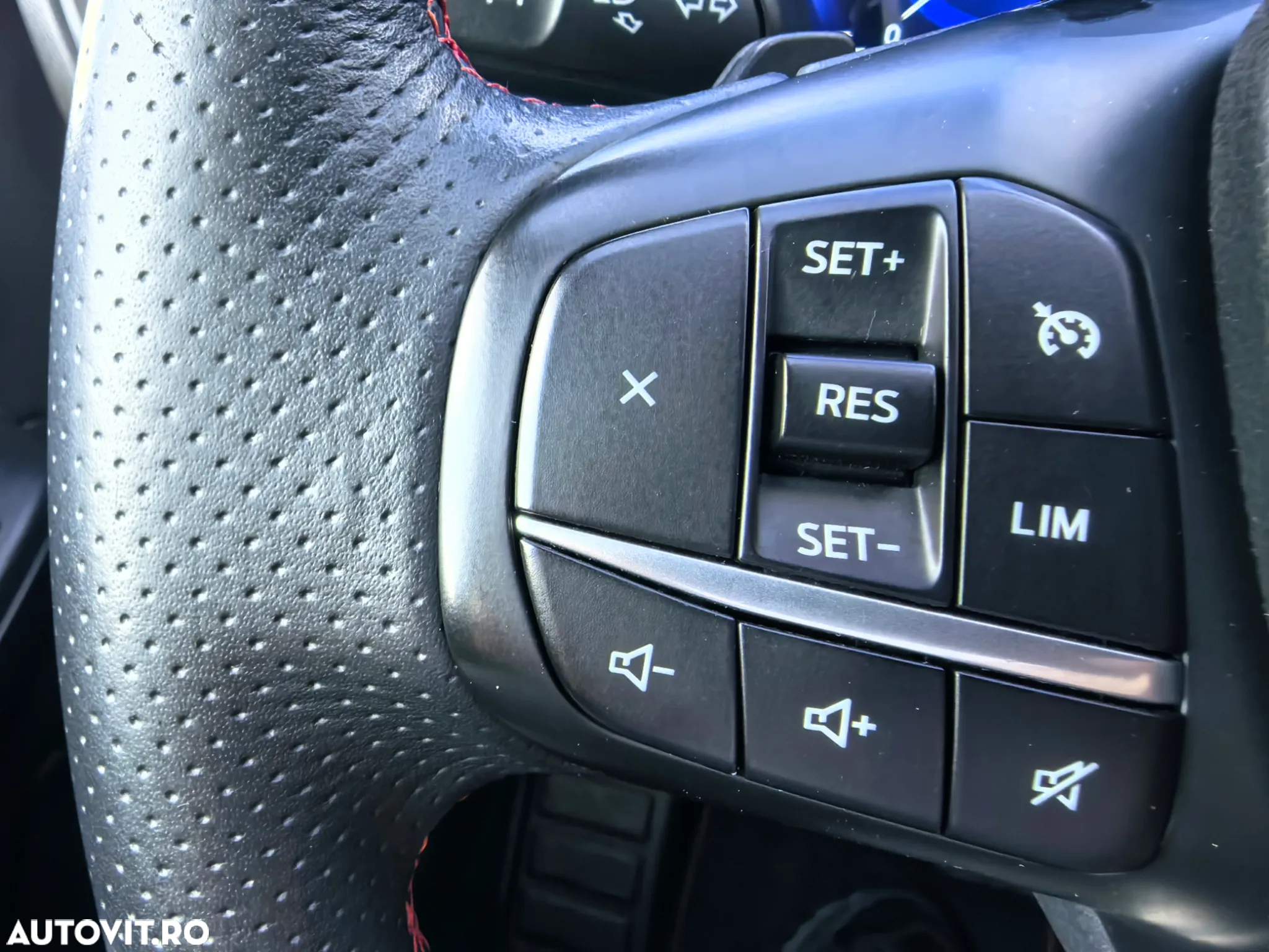 Ford Kuga 2.0 EcoBlue 4x4 Aut. ST-LINE - 20