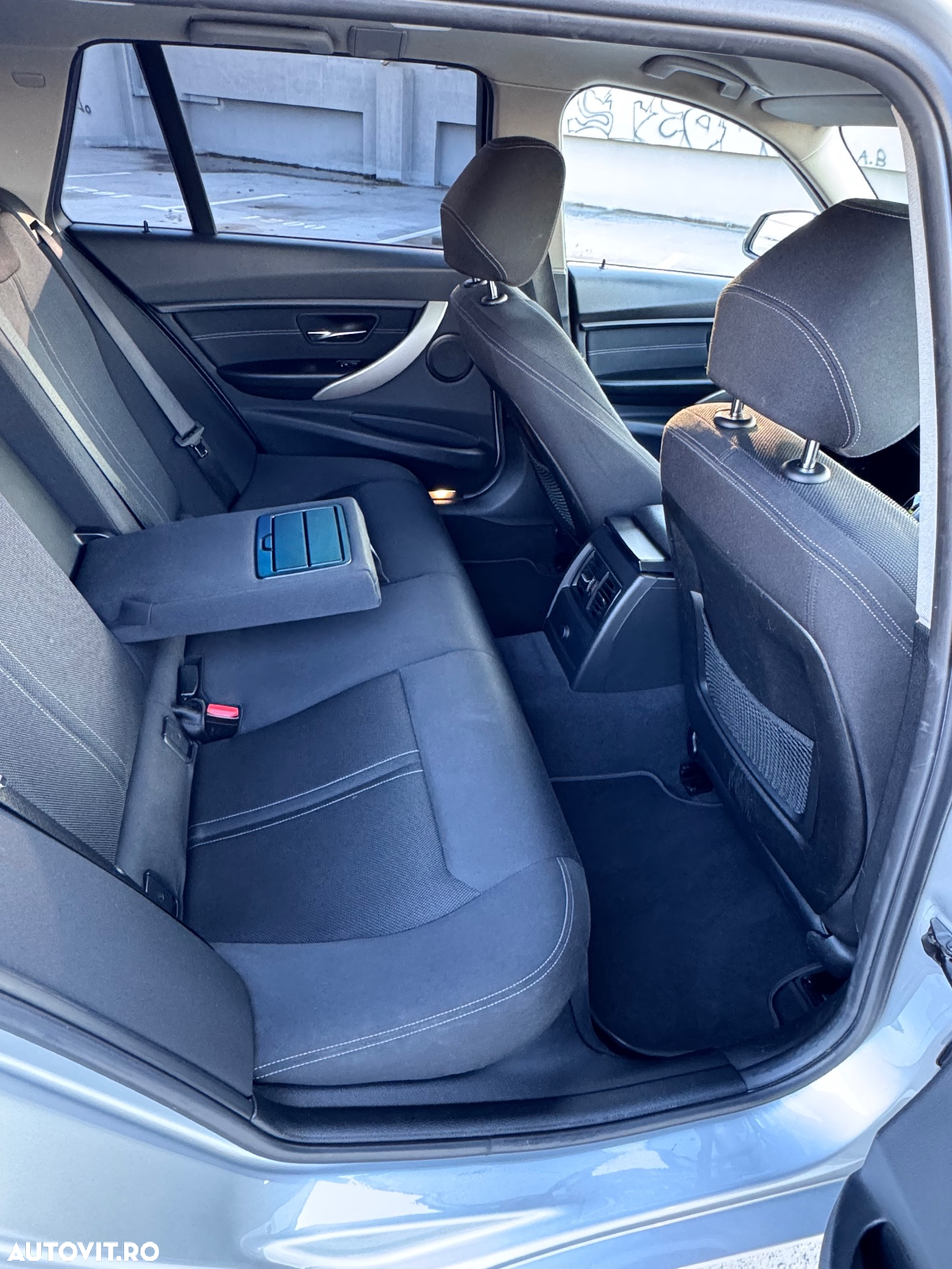 BMW Seria 3 318d Touring Aut. - 20