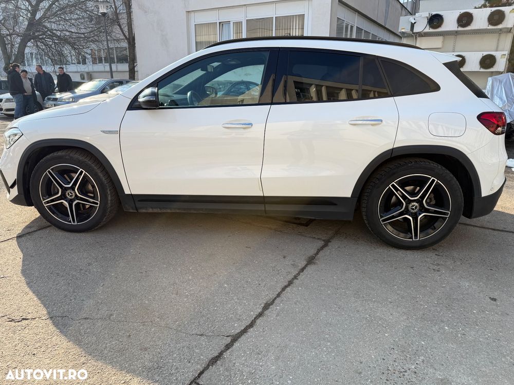 Mercedes-Benz GLA 200 d 4MATIC Aut. - 4