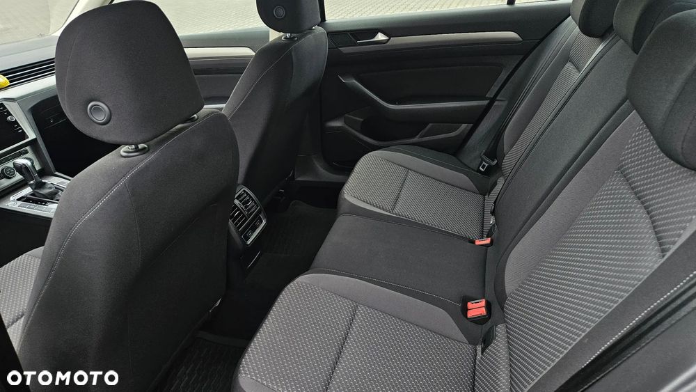 Volkswagen Passat 1.5 TSI EVO Trendline DSG - 19