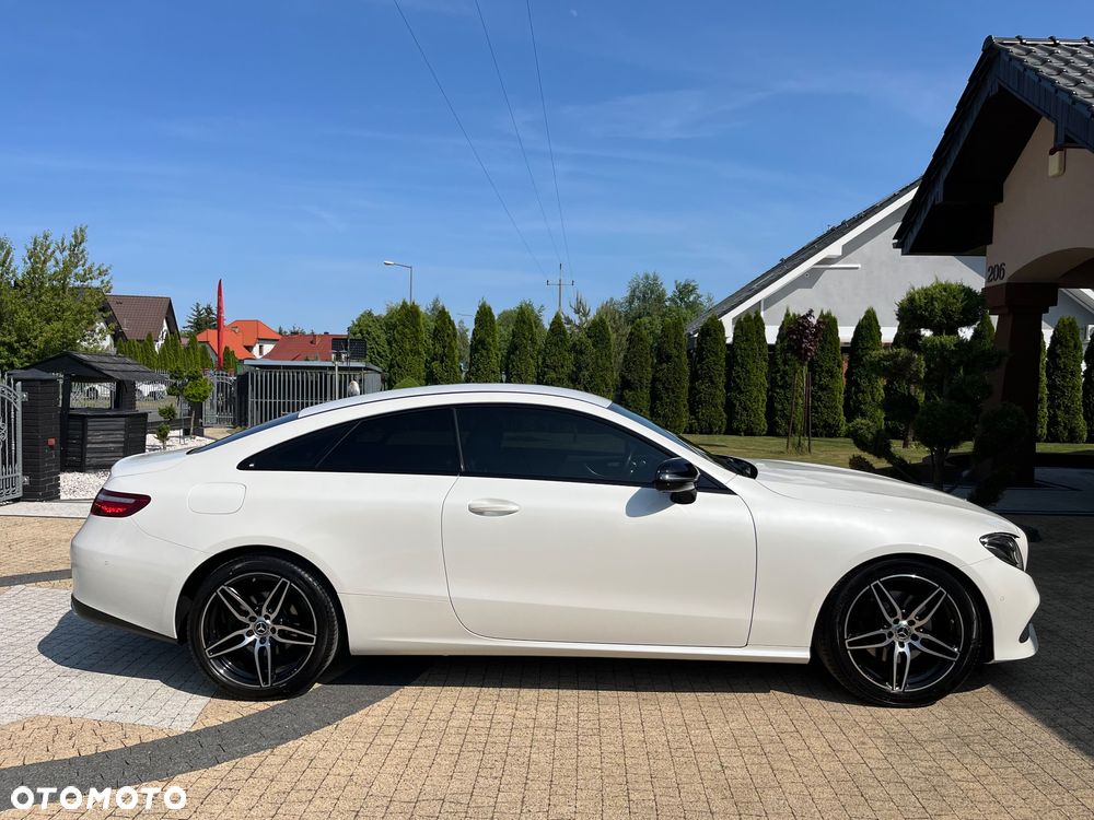 Mercedes-Benz Klasa E 200 Coupe 9G-TRONIC - 3