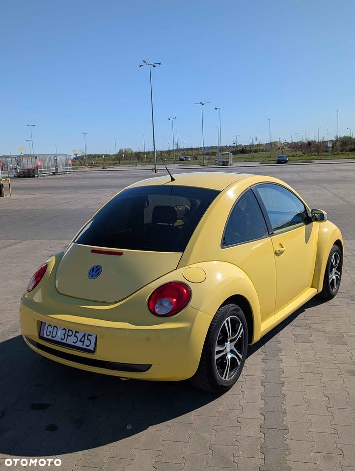 Volkswagen New Beetle 1.6 - 6