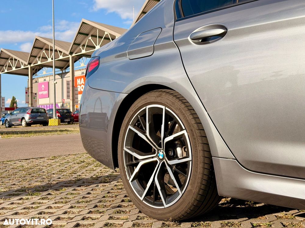 BMW Seria 5 530i xDrive Aut. M Sport Edition - 9