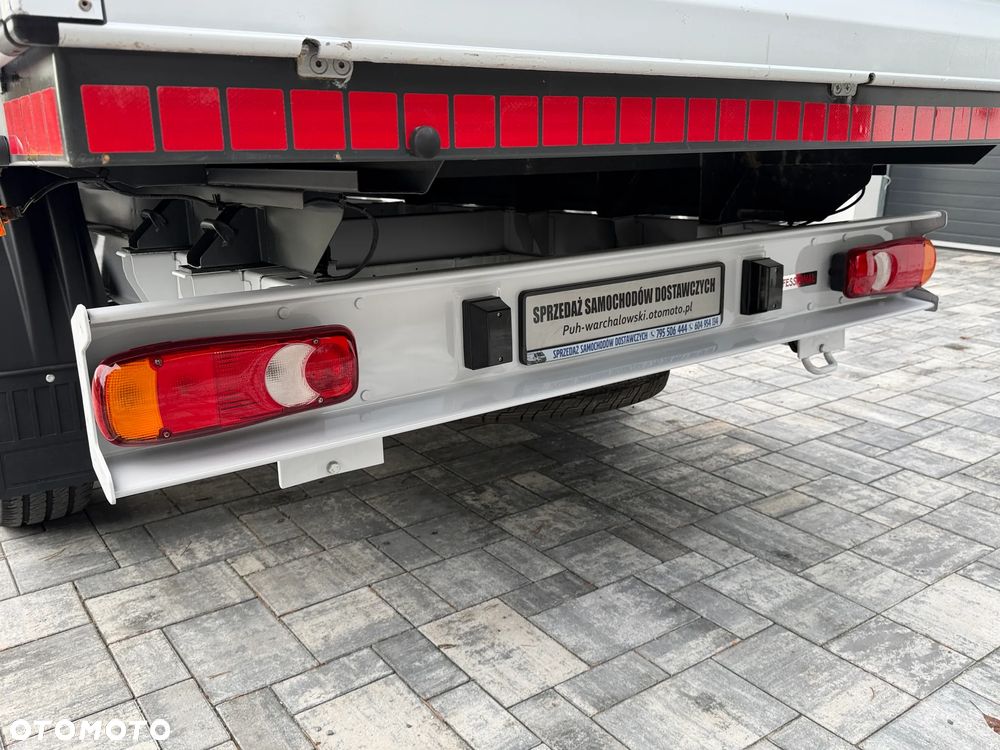 Fiat Ducato Maxi Doka 7 osób / Skrzynia 3.3m / Wzmocniony Koła 16'' / Podwójne resory / Ładowność 1285kg / Bogate wyposażenie / Serwisowany / FV23% / Salon PL - 17