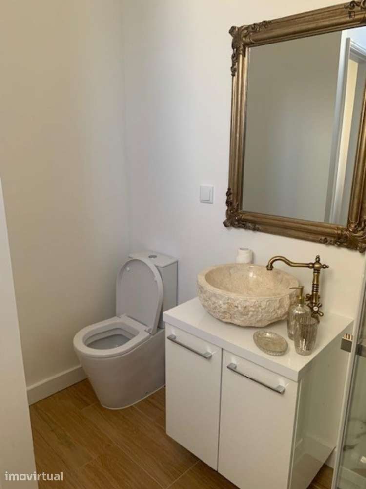 Apartamento com 1 quartos - localizado em São Bento Lisbon - Grande imagem: 5/14