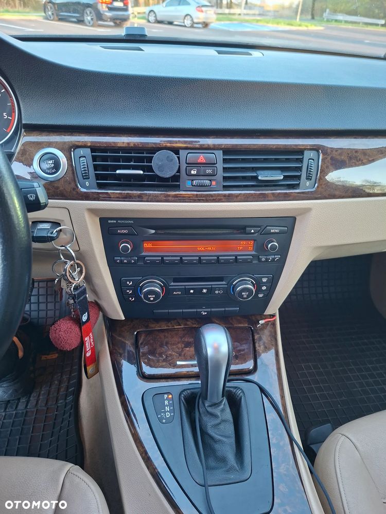 BMW Seria 3 - 21