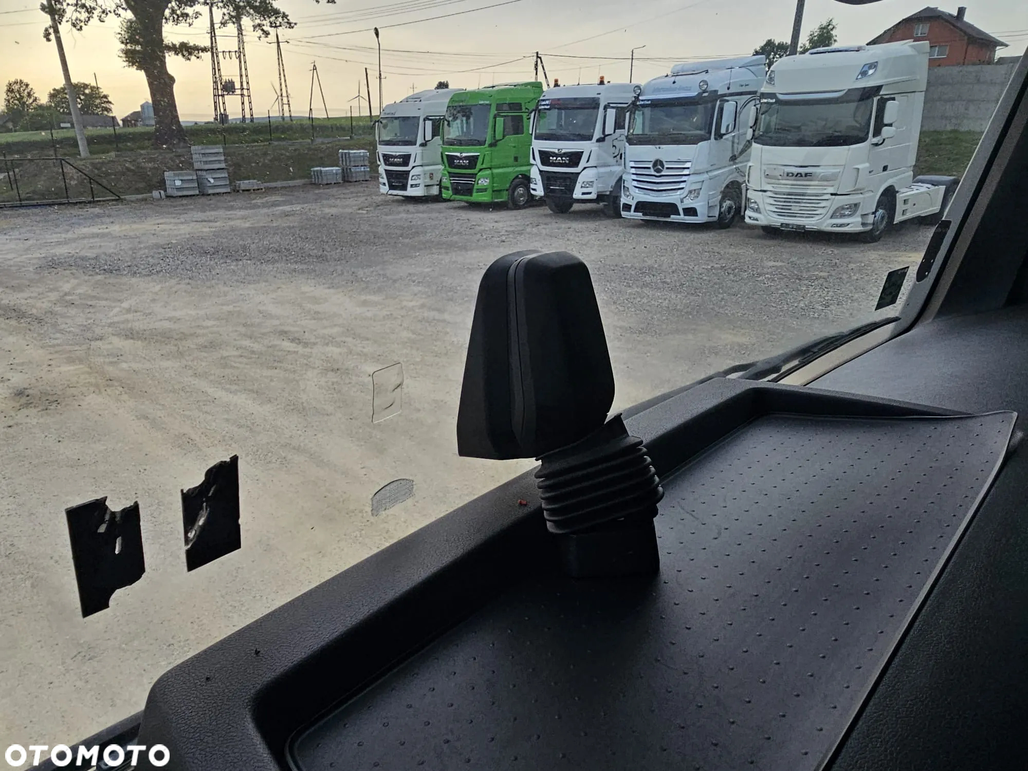 MAN TGX 24.460 / LAWETA / RETARDER / OŚ PODNOSZONA - 29