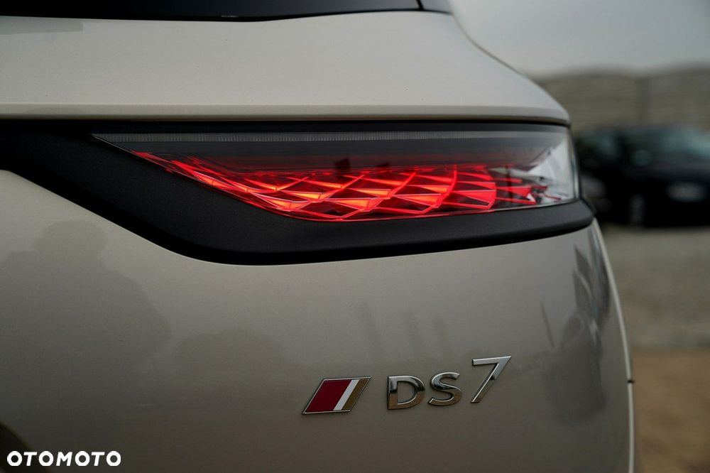 DS Automobiles DS 7 Crossback - 15