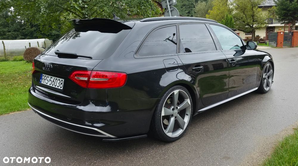 Audi A4 Avant 2.0 TDI DPF quattro S tronic S line Sportpaket - 2