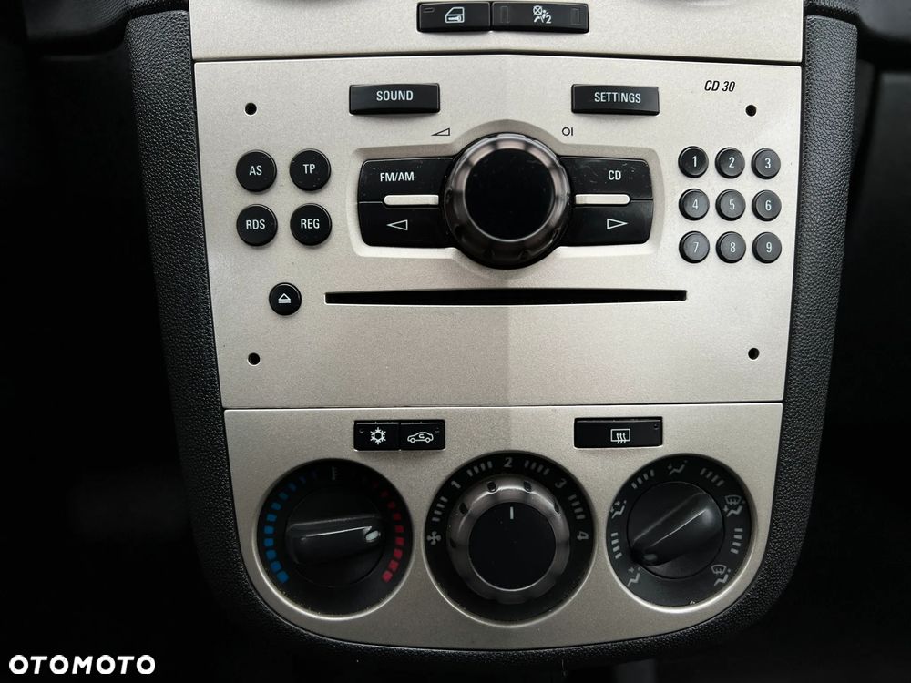 Opel Corsa 1.4 16V Enjoy - 17