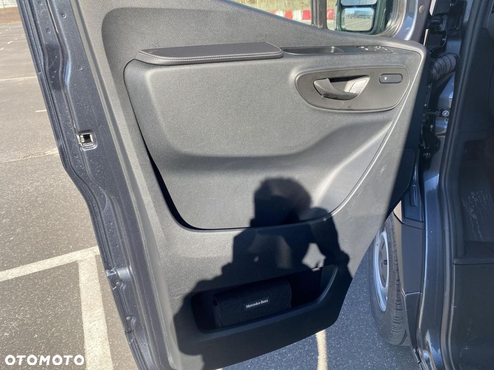 Mercedes-Benz Sprinter - 10