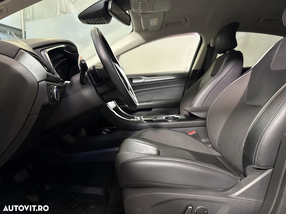 Ford Mondeo - 24