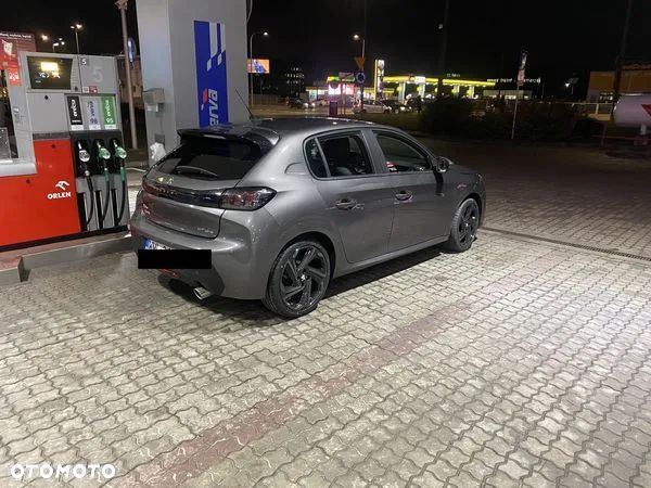 Peugeot 208 - 14