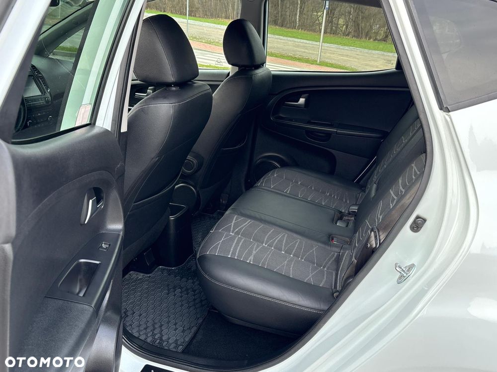 Kia Venga 1.4 CVVT Business Line - 9