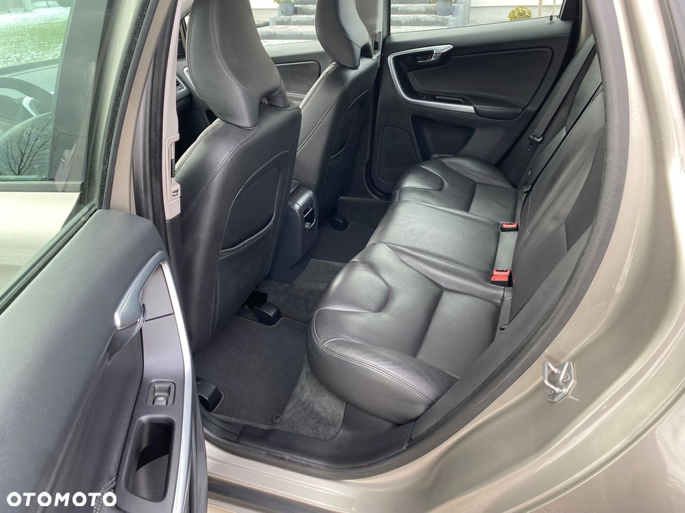 Volvo XC 60 D3 Kinetic - 15
