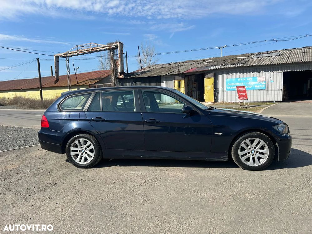 BMW Seria 3 320d - 10