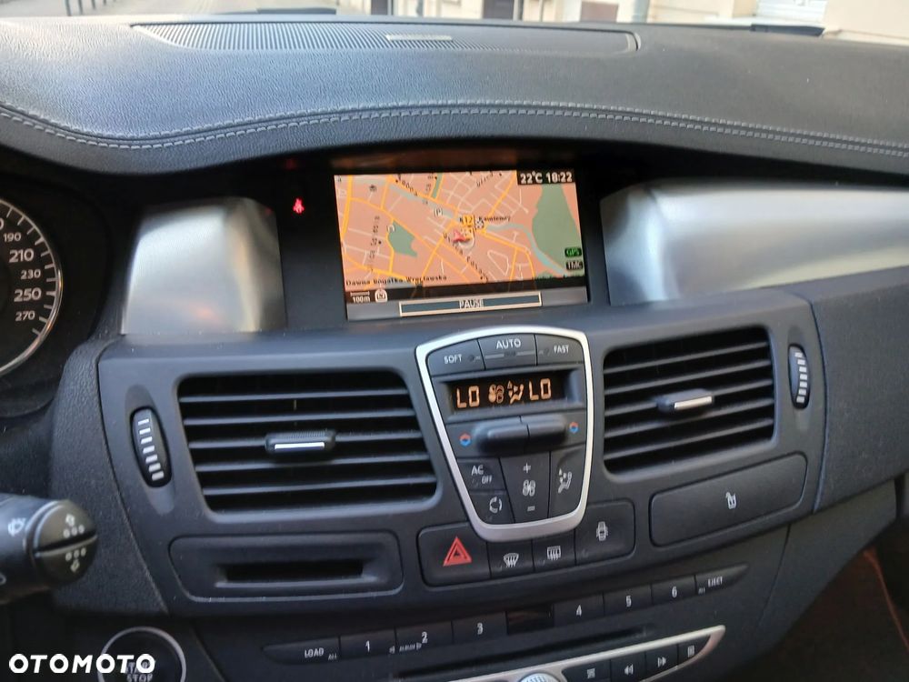 Renault Laguna 3.0 dCi V6 Initiale - 12