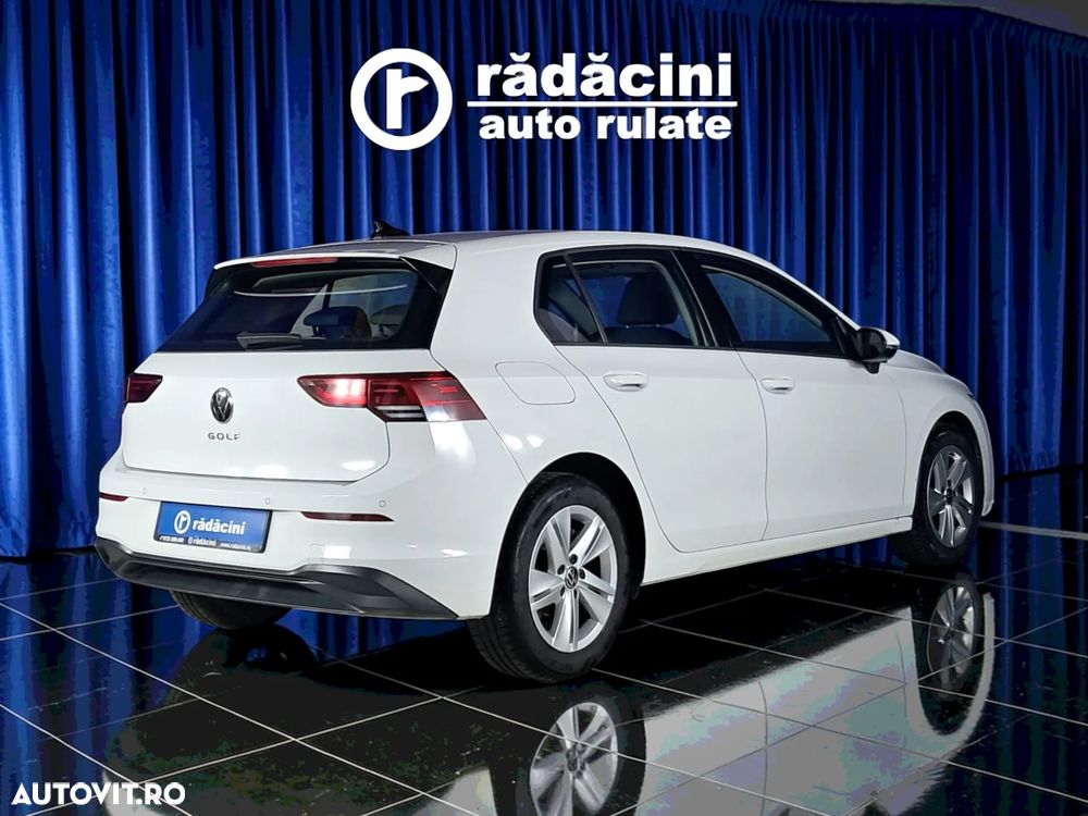 Volkswagen Golf 1.5 TSI ACT Life - 9