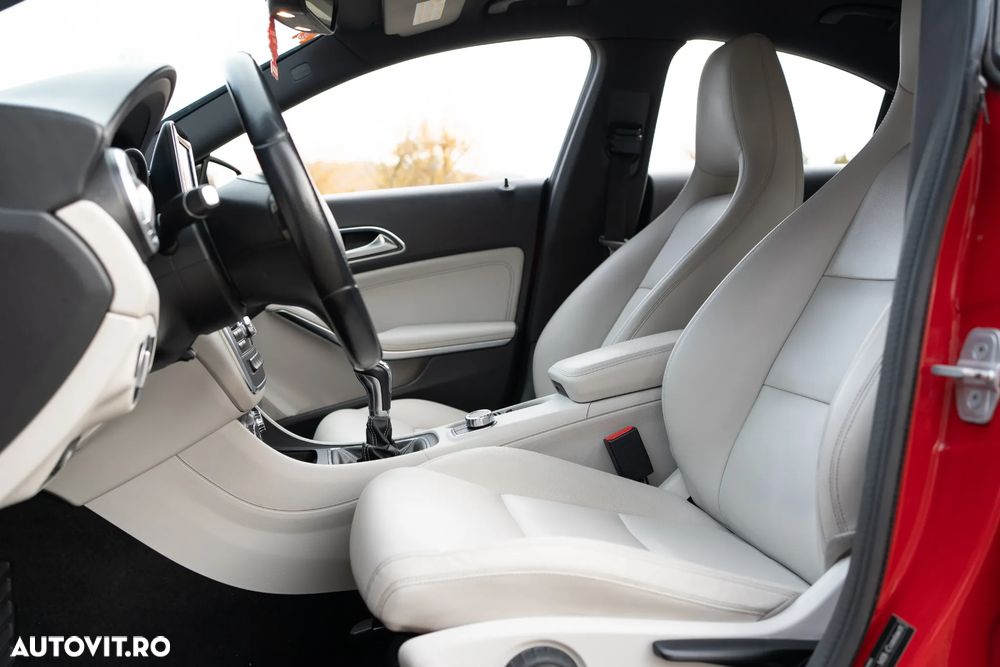 Mercedes-Benz CLA 200 AMG Line - 18