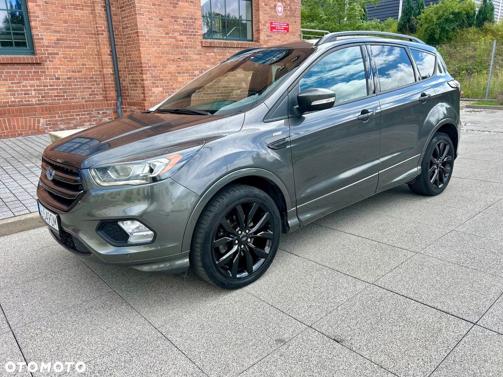 Ford Kuga 1.5 EcoBoost 2x4 Titanium - 2