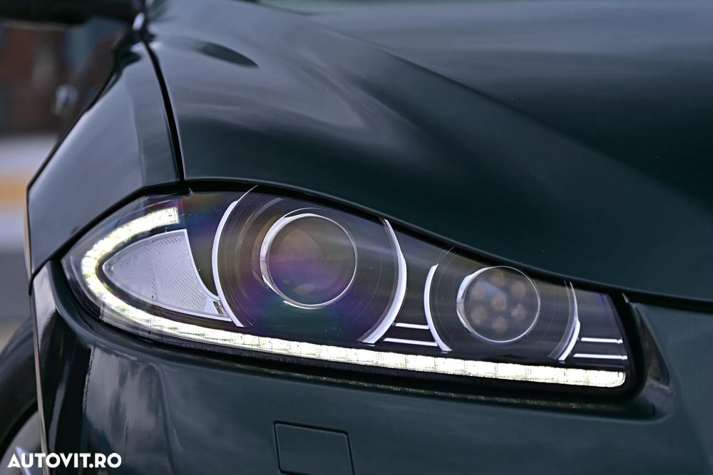Jaguar XF 2.2 Diesel - 10