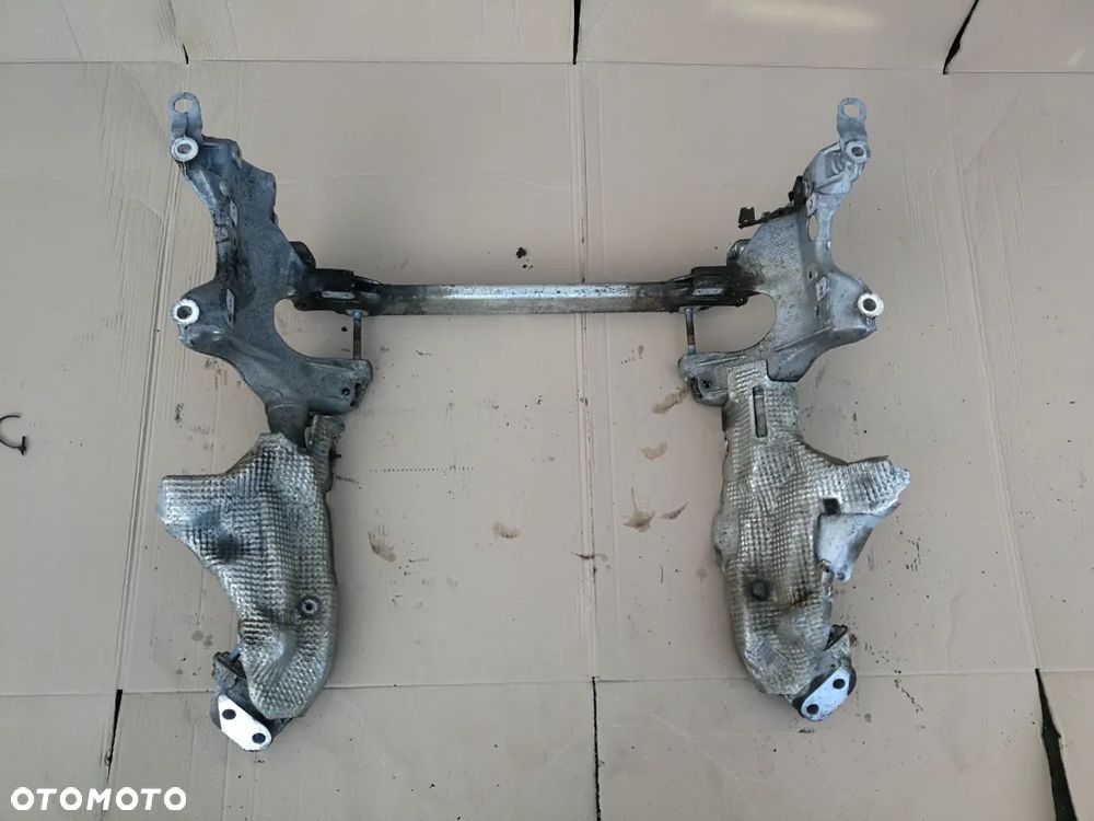 Audi A4 B8 A5 wózek sanki przód 8T0399315H - 1