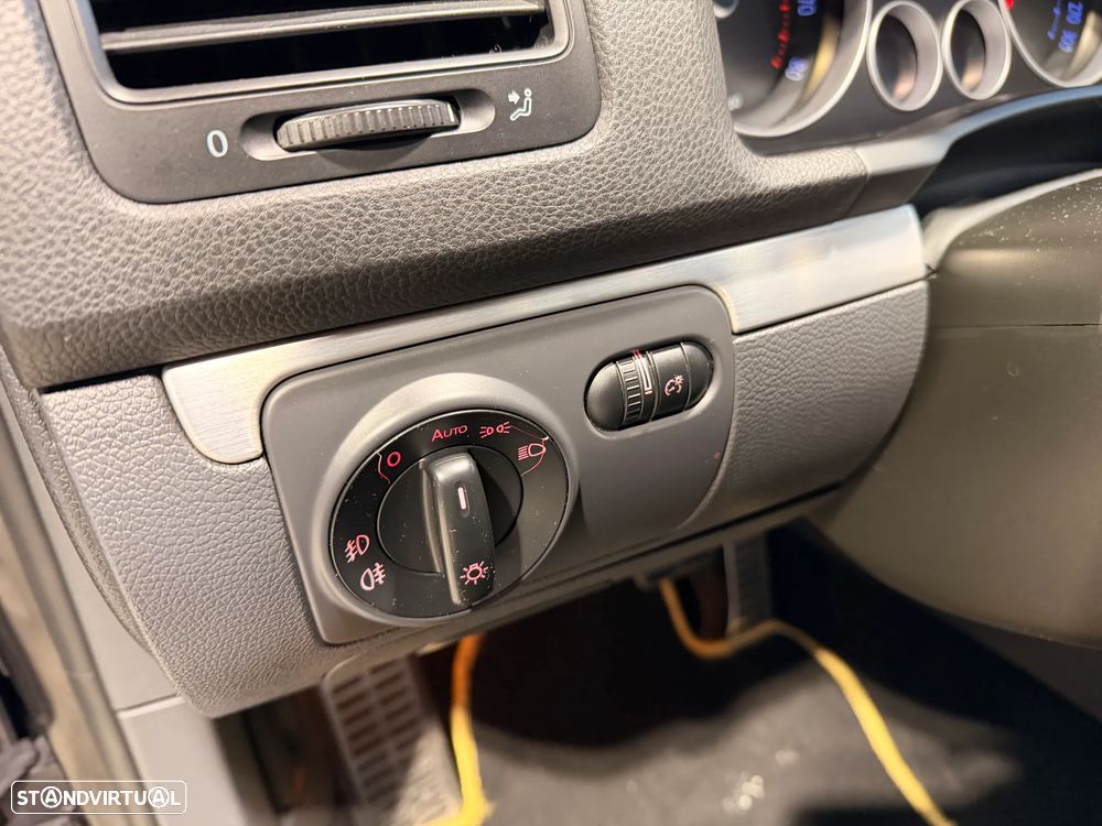 VW Golf 2.0 GTi DSG Pirelli - 22