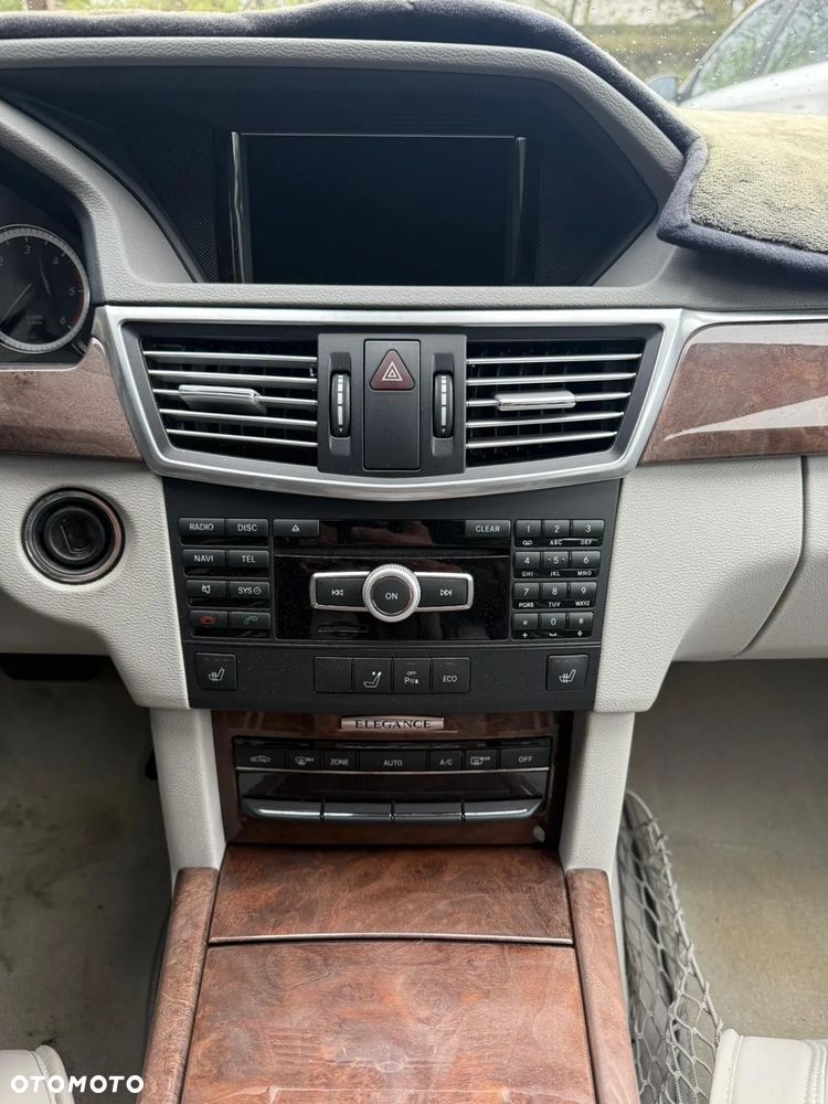 Mercedes-Benz Klasa E ver-300-bluetec-7g--tronic-elegance - 9