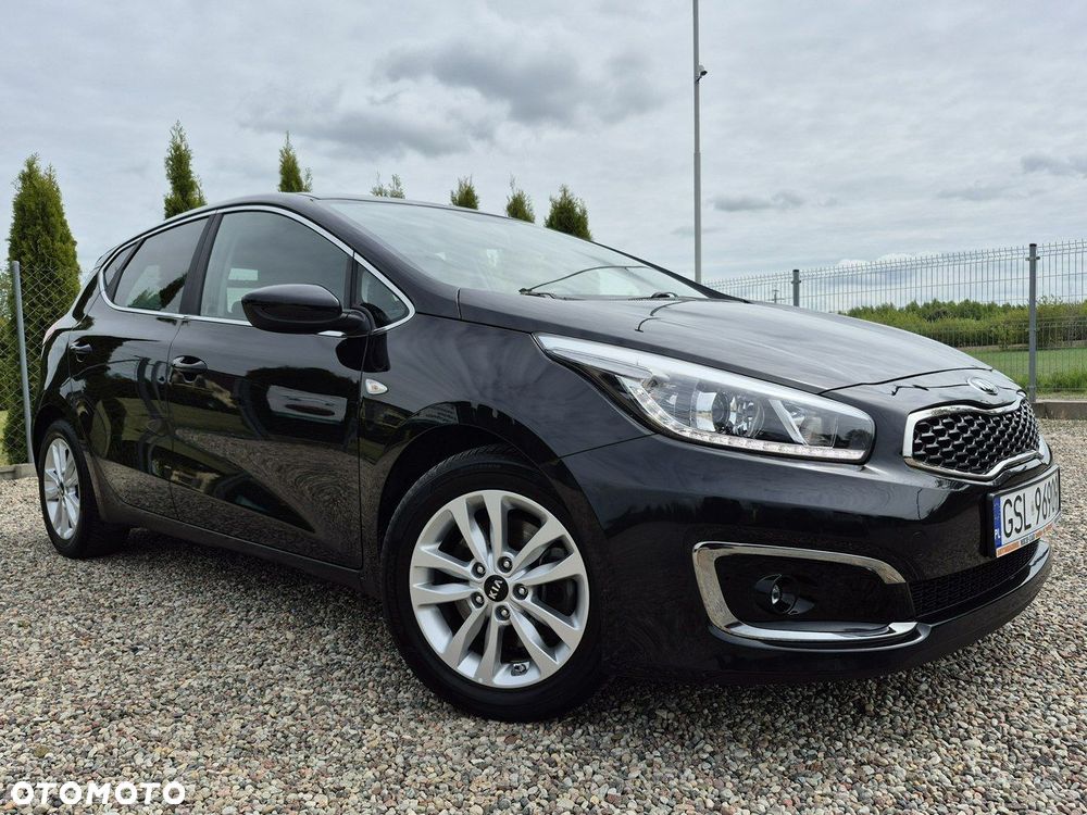 Kia Ceed - 4