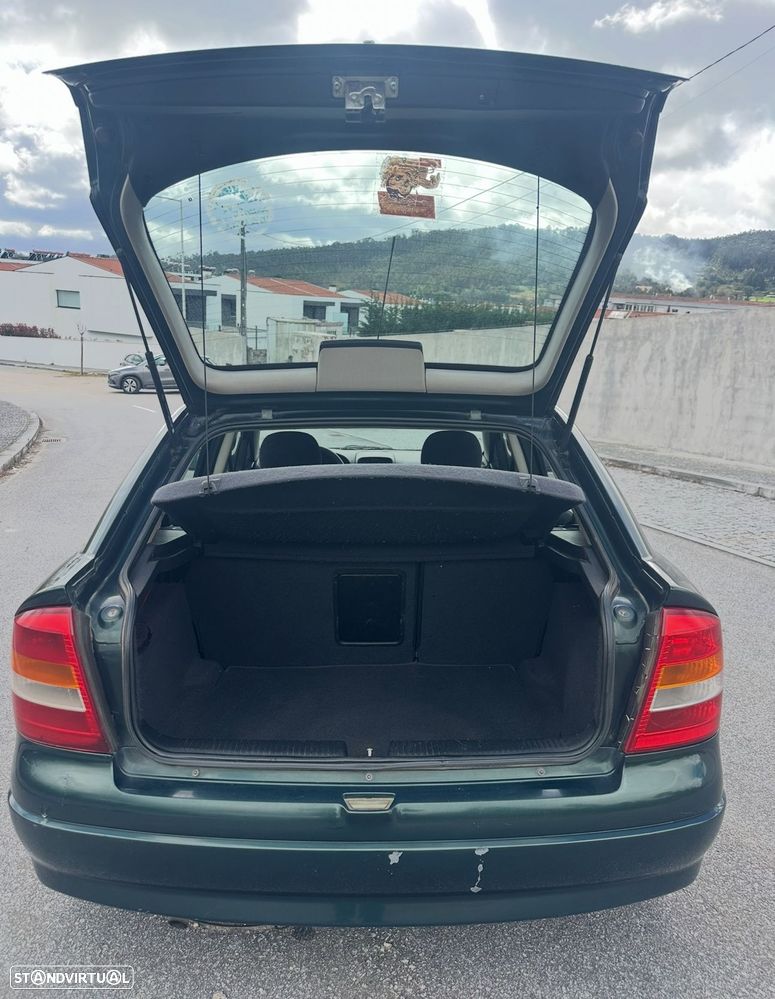 Opel Astra 1.4i Sprint - 6